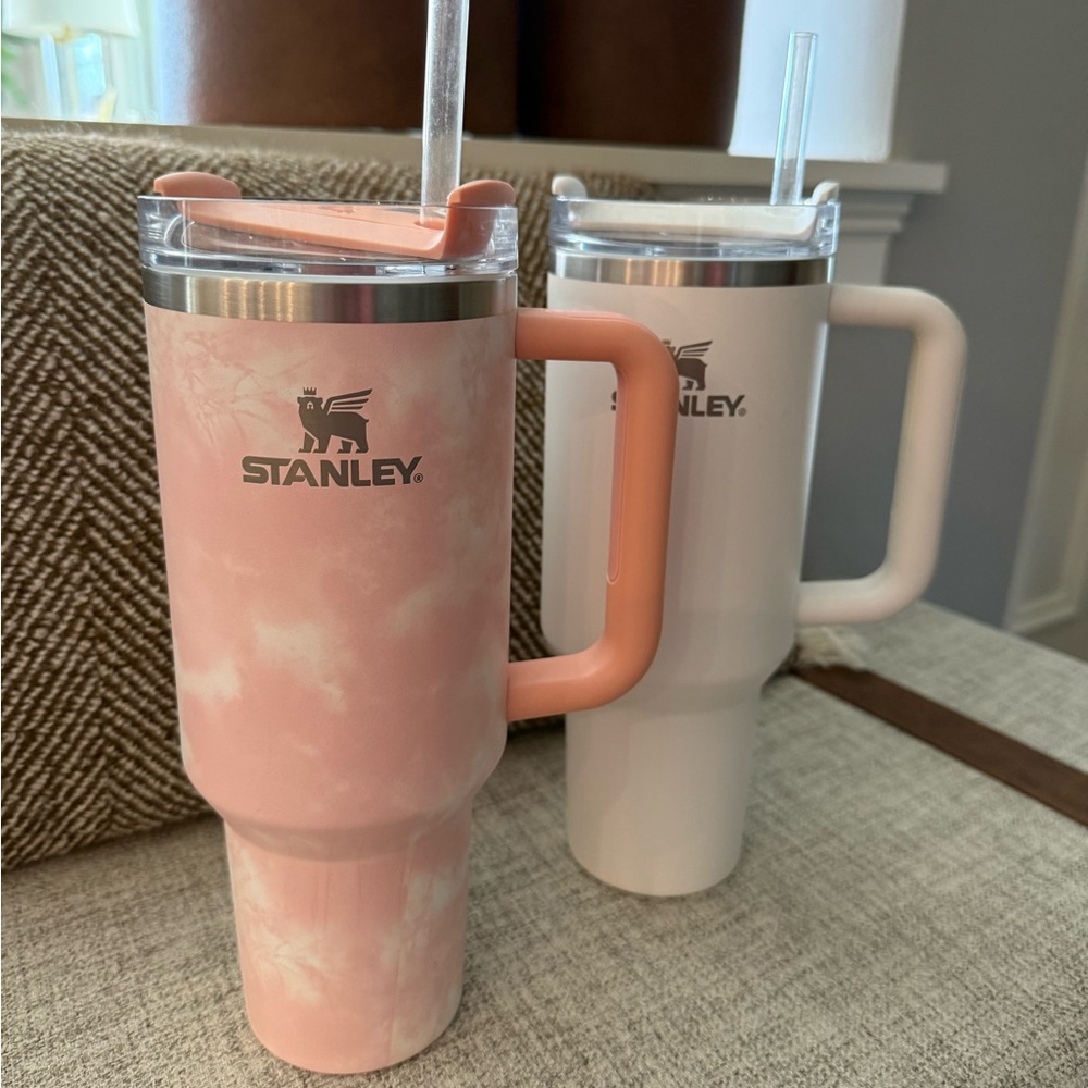 Set of 2 Stanley Pink and White 40 oz Tumblers